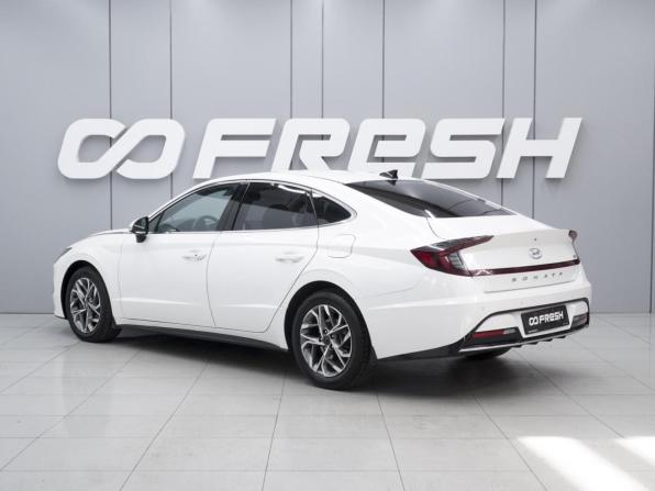 Hyundai Sonata VIII (DN8) с пробегом 2022 года, цена 2 210 000 рублей, 152472 км, седан, Автокод Объявления
