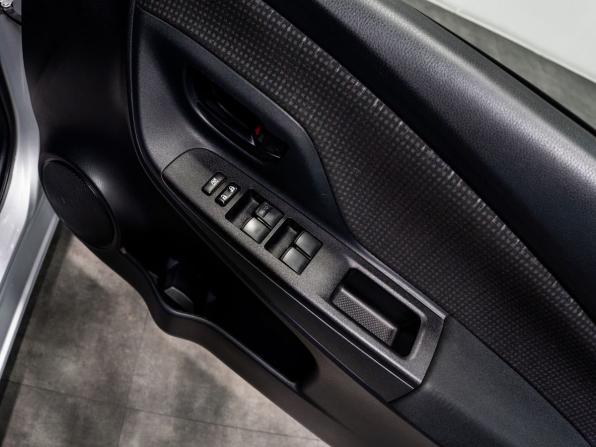 Toyota Vitz III (XP130) Рестайлинг 2 с пробегом 2018 года, цена 1 100 000 рублей, 82591 км, хэтчбек, Автокод Объявления