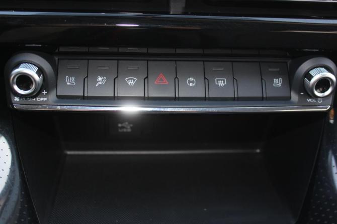 Haval M6 II с пробегом 2024 года, цена 1 797 000 рублей, 38768 км, внедорожник, Автокод Объявления