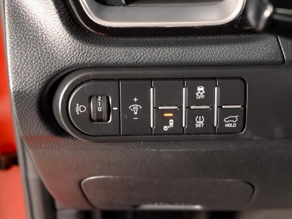 Kia Ceed III Рестайлинг с пробегом 2021 года, цена 2 350 000 рублей, 95608 км, универсал, Автокод Объявления