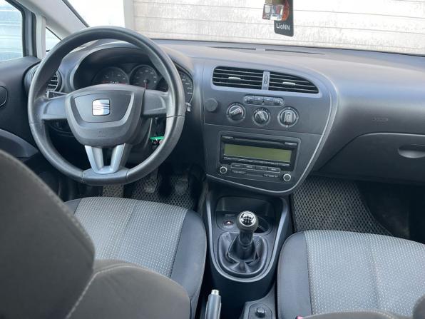 SEAT Leon II Рестайлинг с пробегом 2011 года, цена 595 000 рублей, 189000 км, хэтчбек, Автокод Объявления