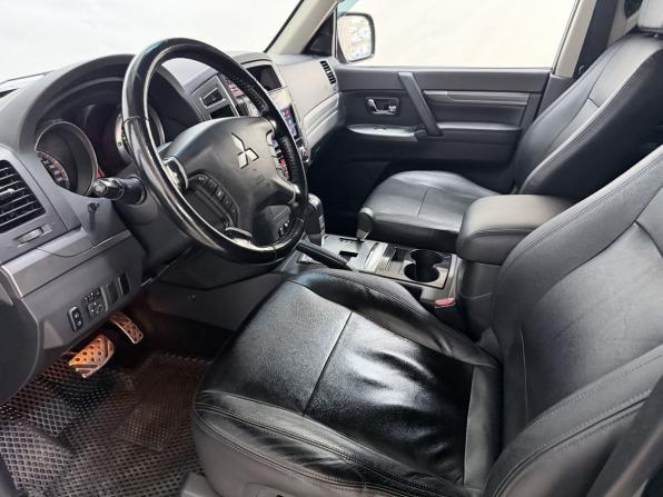 Mitsubishi Pajero IV Рестайлинг 2 с пробегом 2014 года, цена 2 099 000 рублей, 238439 км, внедорожник, Автокод Объявления