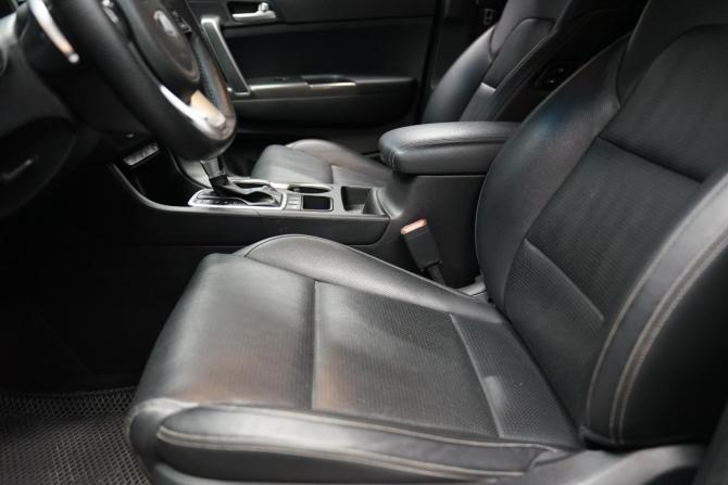 Kia Sportage IV Рестайлинг с пробегом 2018 года, цена 2 550 000 рублей, 178350 км, внедорожник, Автокод Объявления
