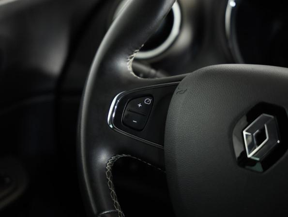 Renault Kaptur I с пробегом 2018 года, цена 1 199 000 рублей, 153570 км, внедорожник, Автокод Объявления