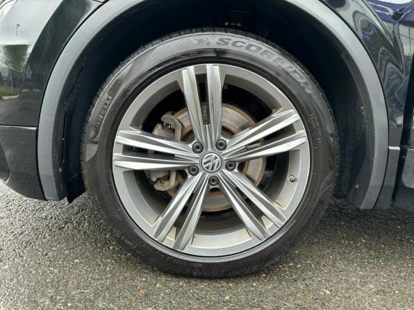 Volkswagen Tiguan II с пробегом 2019 года, цена 2 640 000 рублей, 145508 км, внедорожник, Автокод Объявления