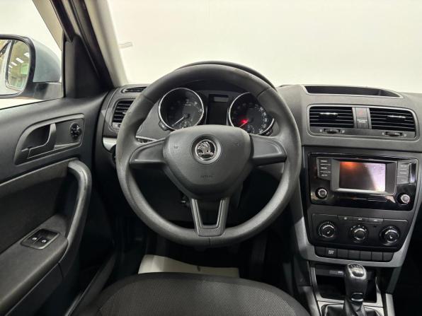 Skoda Yeti I Рестайлинг с пробегом 2017 года, цена 1 470 000 рублей, 58809 км, внедорожник, Автокод Объявления