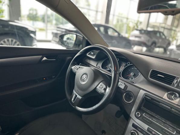 Volkswagen Passat B7 с пробегом 2012 года, цена 795 000 рублей, 230002 км, седан, Автокод Объявления
