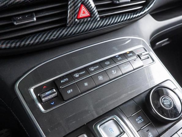 Hyundai Santa Fe IV Рестайлинг с пробегом 2022 года, цена 4 430 000 рублей, 12820 км, внедорожник, Автокод Объявления
