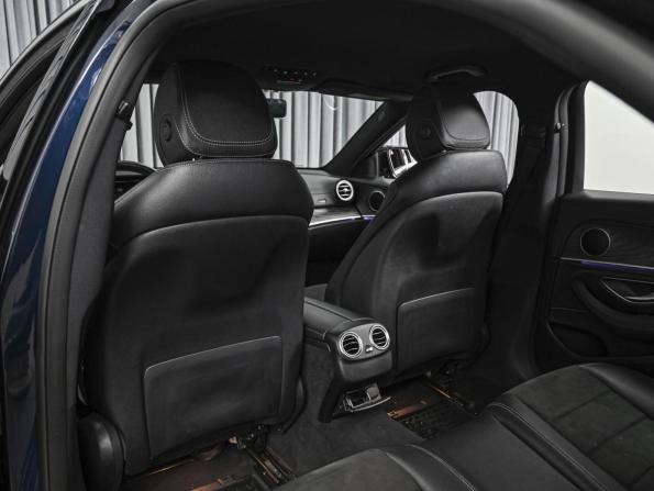 Mercedes-Benz E-Класс V (W213 S213 C238) Рестайлинг с пробегом 2021 года, цена 4 725 000 рублей, 72702 км, седан, Автокод Объявления