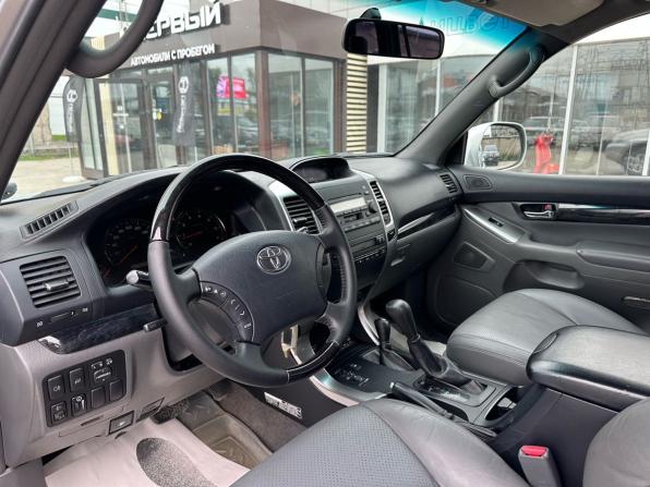 Toyota Land Cruiser Prado 120 Series Рестайлинг с пробегом 2008 года, цена 2 270 000 рублей, 304533 км, внедорожник, Автокод Объявления