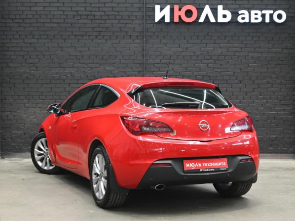 Opel Astra J Рестайлинг с пробегом 2012 года, цена 700 000 рублей, 206696 км, хэтчбек, Автокод Объявления