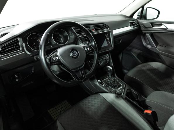 Volkswagen Tiguan II с пробегом 2020 года, цена 2 499 700 рублей, 120267 км, внедорожник, Автокод Объявления