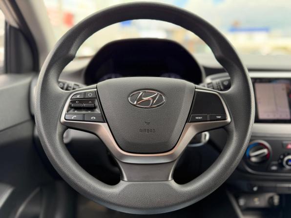 Hyundai Solaris II Рестайлинг с пробегом 2021 года, цена 1 600 000 рублей, 78000 км, седан, Автокод Объявления