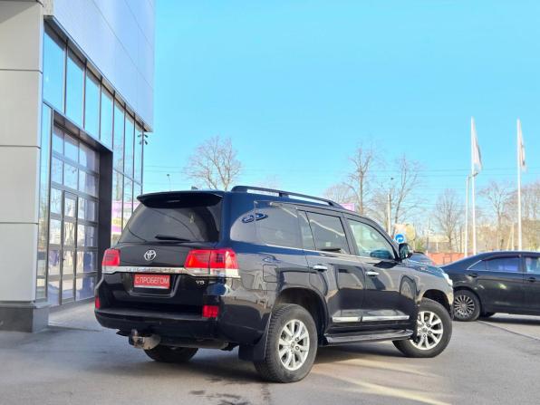Toyota Land Cruiser 200 Series Рестайлинг 2 с пробегом 2018 года, цена 4 749 000 рублей, 360000 км, внедорожник, Автокод Объявления