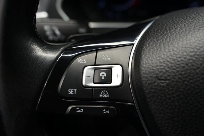 Volkswagen Tiguan II с пробегом 2017 года, цена 2 590 000 рублей, 165000 км, внедорожник, Автокод Объявления