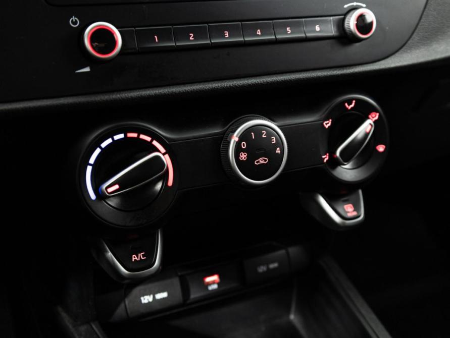Kia Rio IV Рестайлинг Санкт-Петербург  - изображение 16