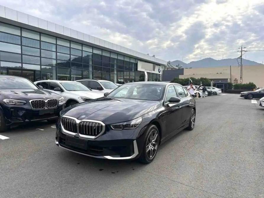 BMW i5 Краснодар  - изображение 1