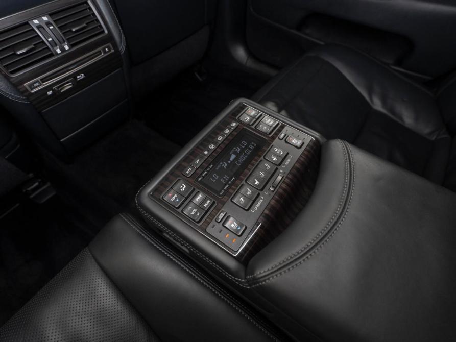 Lexus LS IV Рестайлинг 2 Москва  - изображение 19