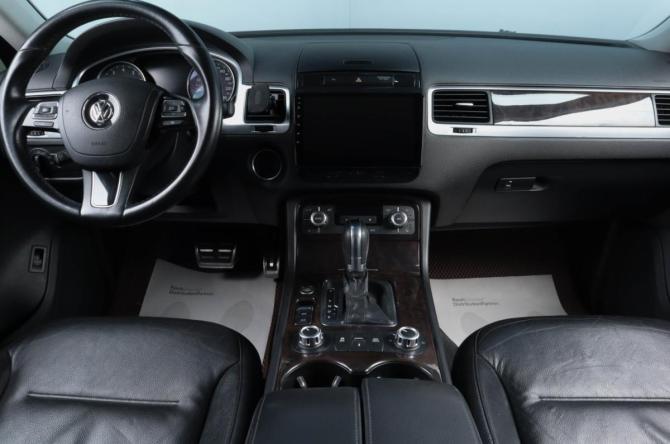 Volkswagen Touareg II с пробегом 2011 года, цена 1 699 000 рублей, 308000 км, внедорожник, Автокод Объявления