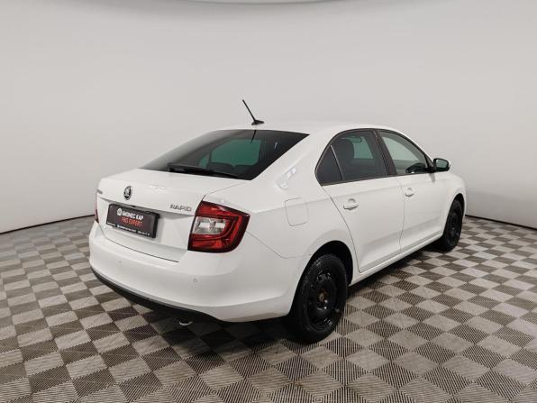 Skoda Rapid I Рестайлинг с пробегом 2019 года, цена 1 235 000 рублей, 174001 км, лифтбек, Автокод Объявления