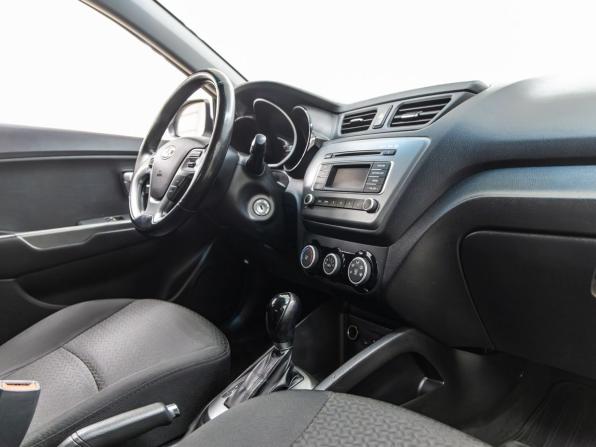 Kia Rio III с пробегом 2015 года, цена 1 268 000 рублей, 67258 км, хэтчбек, Автокод Объявления