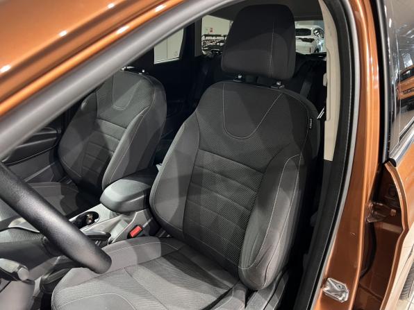 Ford Kuga II с пробегом 2015 года, цена 1 297 000 рублей, 181617 км, внедорожник, Автокод Объявления