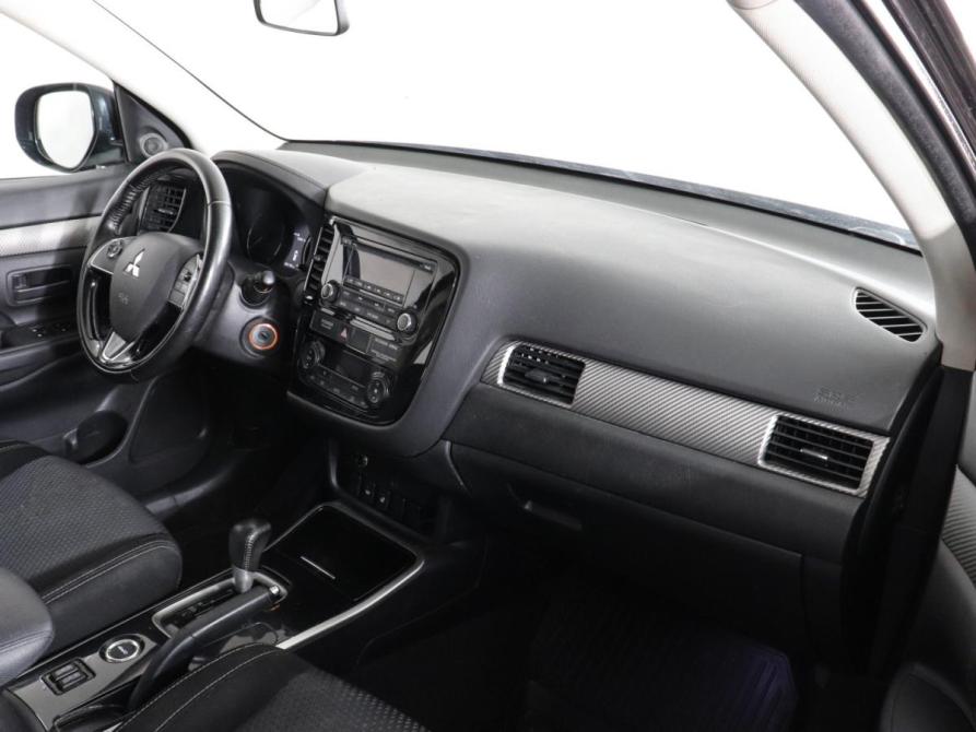Mitsubishi Outlander III Рестайлинг 2 Химки  - изображение 9
