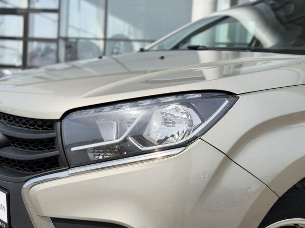 Lada (ВАЗ) XRAY I с пробегом 2016 года, цена 950 000 рублей, 63000 км, хэтчбек, Автокод Объявления