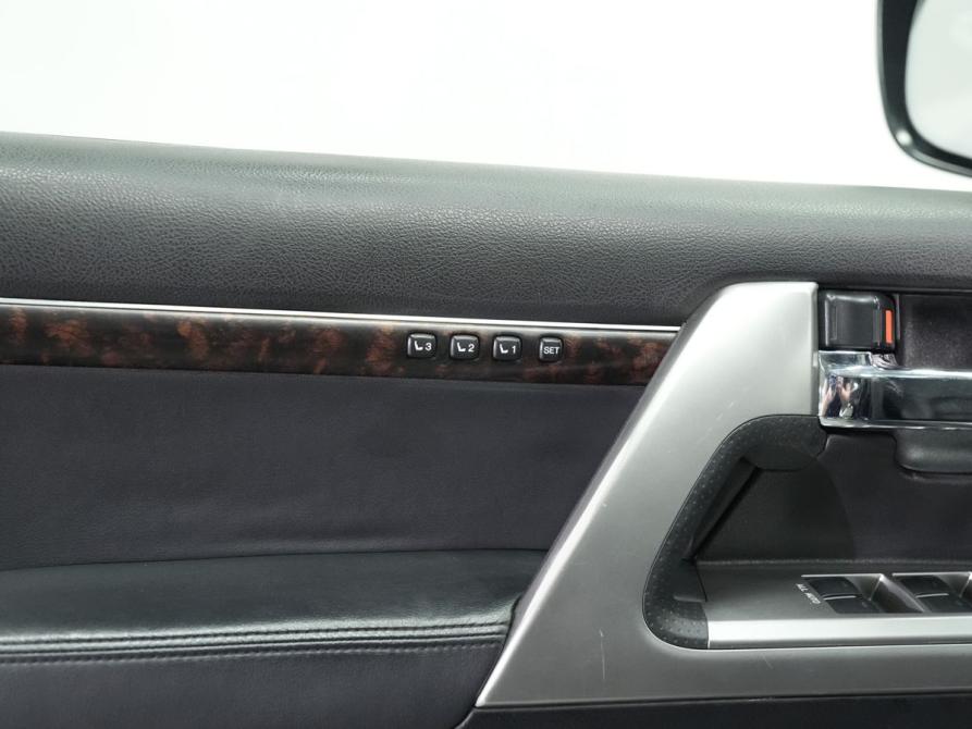 Toyota Land Cruiser 200 Series Рестайлинг 1 Новосибирск  - изображение 22