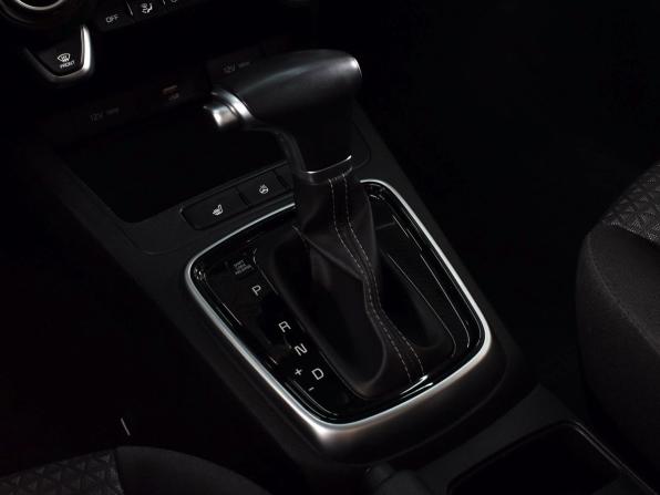 Kia Rio IV Рестайлинг с пробегом 2021 года, цена 1 814 995 рублей, 45129 км, хэтчбек, Автокод Объявления