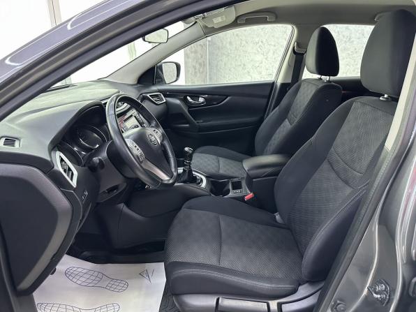 Nissan Qashqai II с пробегом 2017 года, цена 1 699 000 рублей, 106887 км, внедорожник, Автокод Объявления