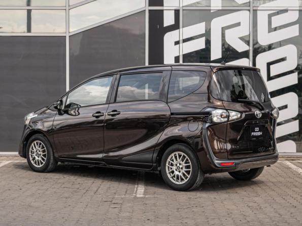Toyota Sienta II с пробегом 2018 года, цена 1 330 000 рублей, 100629 км, компактвэн, Автокод Объявления