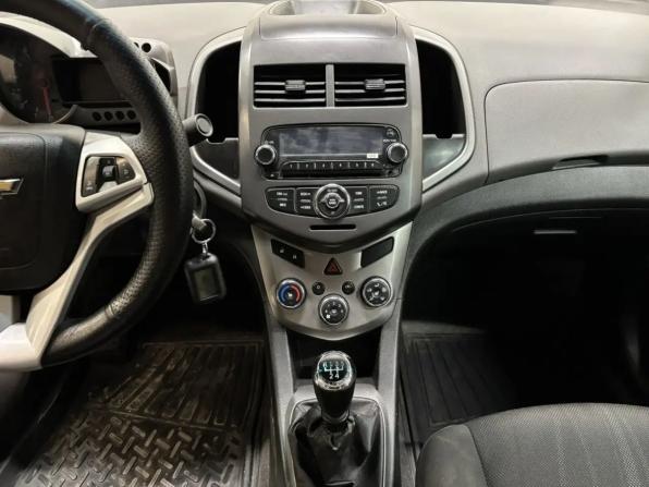 Chevrolet Aveo II с пробегом 2013 года, цена 439 000 рублей, 312000 км, седан, Автокод Объявления