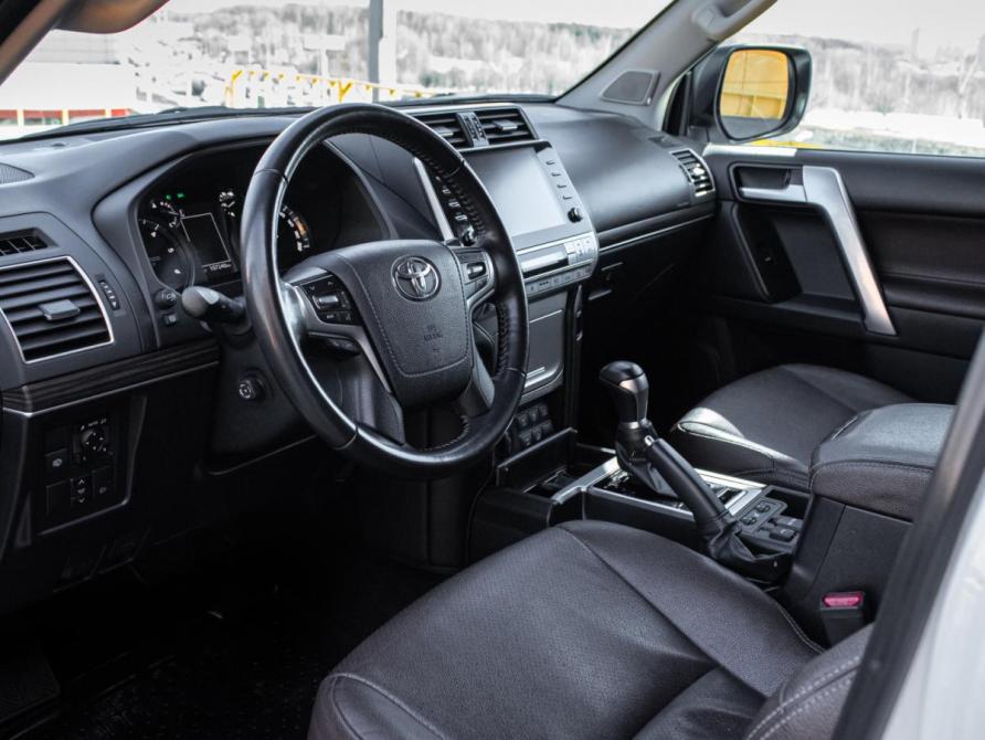 Toyota Land Cruiser Prado 150 Series Рестайлинг 3 Москва  - изображение 13
