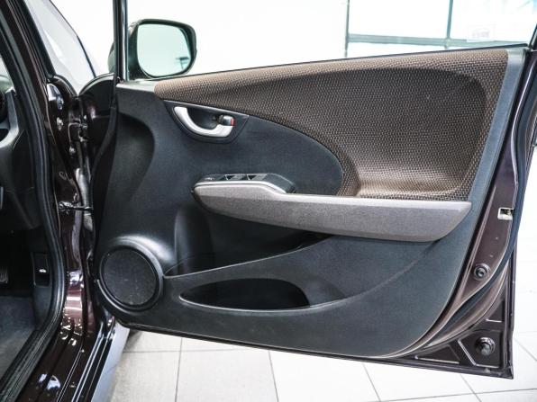 Honda Fit Shuttle I с пробегом 2012 года, цена 970 000 рублей, 178444 км, универсал, Автокод Объявления