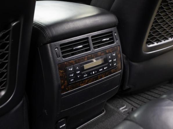 Toyota Land Cruiser 200 Series Рестайлинг 1 с пробегом 2015 года, цена 4 698 000 рублей, 166027 км, внедорожник, Автокод Объявления