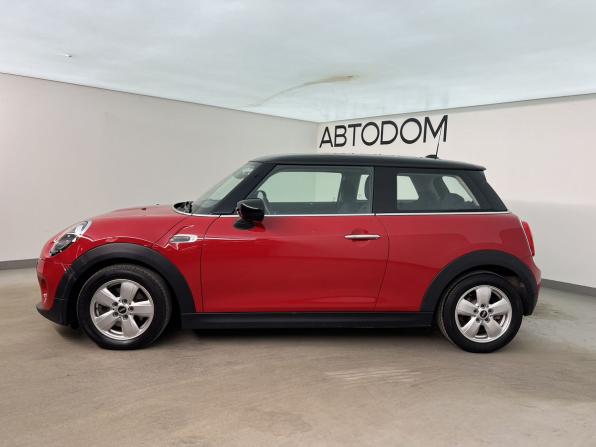 Mini Hatch III (F55/F56) Рестайлинг с пробегом 2019 года, цена 1 800 000 рублей, 46360 км, хэтчбек, Автокод Объявления