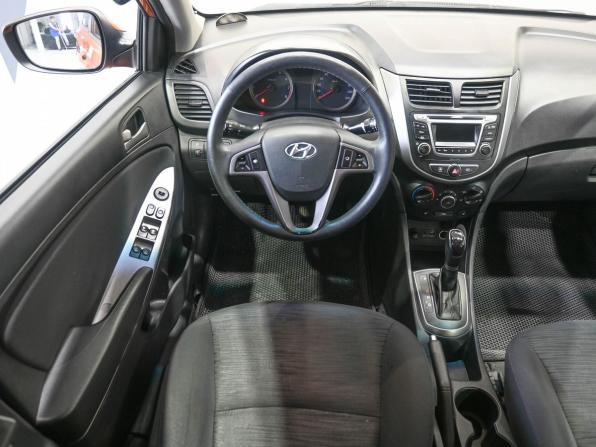 Hyundai Solaris I Рестайлинг с пробегом 2014 года, цена 999 900 рублей, 204200 км, седан, Автокод Объявления