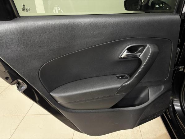 Volkswagen Polo V с пробегом 2014 года, цена 740 000 рублей, 201144 км, седан, Автокод Объявления