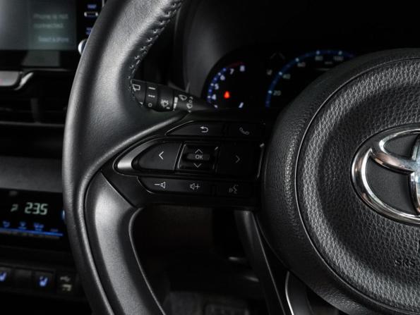 Toyota Yaris Cross I с пробегом 2020 года, цена 2 199 000 рублей, 25230 км, внедорожник, Автокод Объявления