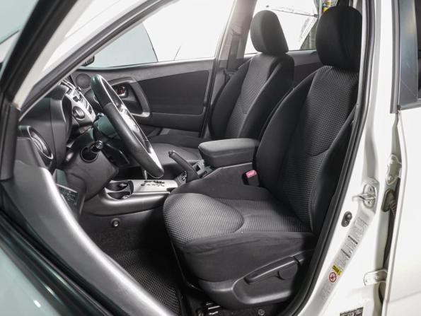 Toyota RAV4 III (XA30) Рестайлинг с пробегом 2011 года, цена 1 379 000 рублей, 260010 км, внедорожник, Автокод Объявления