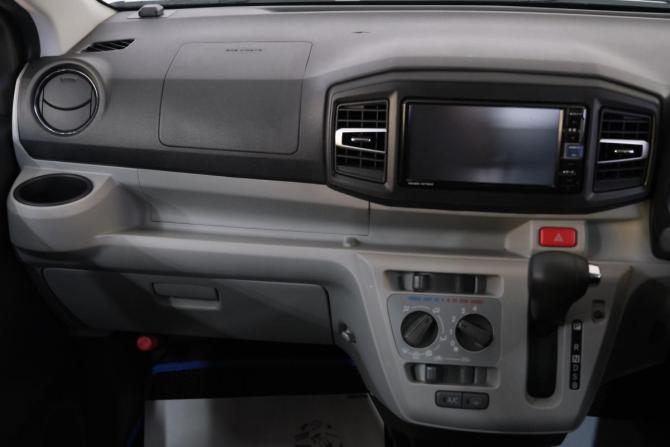 Daihatsu Mira e:S II с пробегом 2021 года, цена 859 000 рублей, 33000 км, хэтчбек, Автокод Объявления