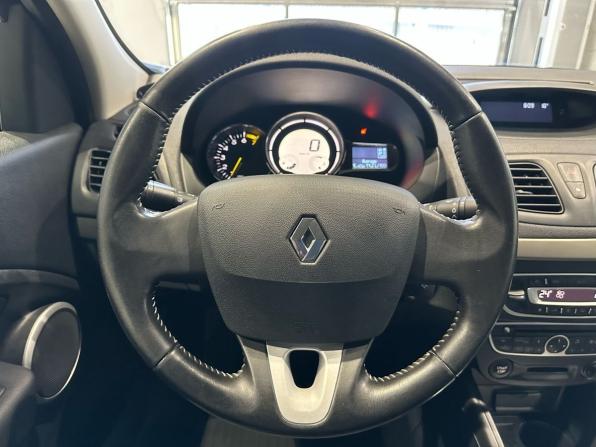 Renault Fluence I с пробегом 2012 года, цена 586 000 рублей, 241000 км, седан, Автокод Объявления