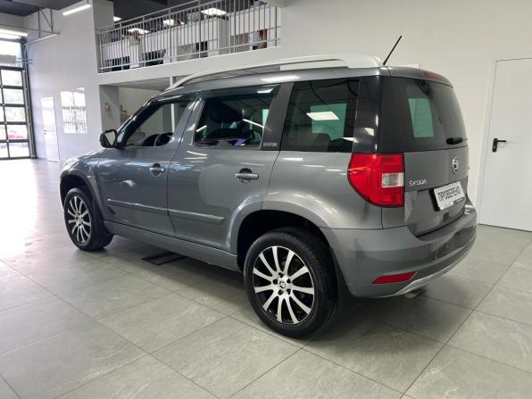 Skoda Yeti I Рестайлинг с пробегом 2015 года, цена 1 220 000 рублей, 191912 км, внедорожник, Автокод Объявления