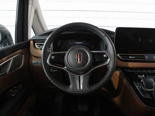 Hongqi HQ9 с пробегом 2022 года, цена 4 398 999 рублей, 15000 км, минивэн, Автокод Объявления