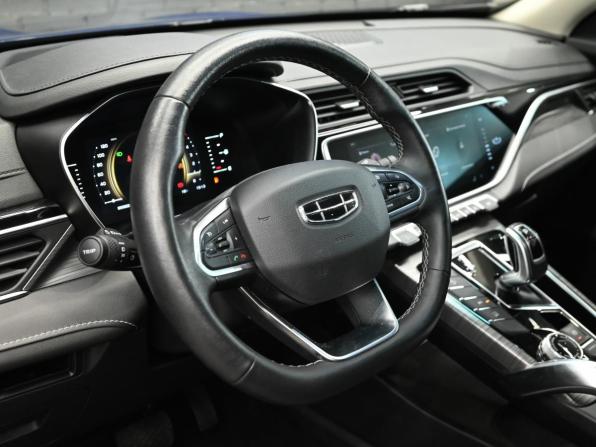 Geely Atlas Pro с пробегом 2021 года, цена 2 150 000 рублей, 69904 км, внедорожник, Автокод Объявления