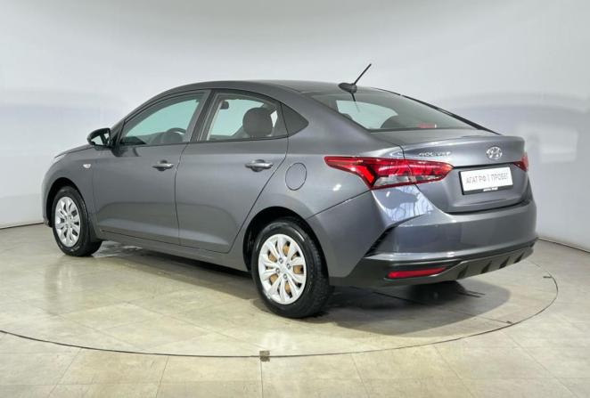 Hyundai Solaris II Рестайлинг с пробегом 2021 года, цена 1 395 000 рублей, 188014 км, седан, Автокод Объявления
