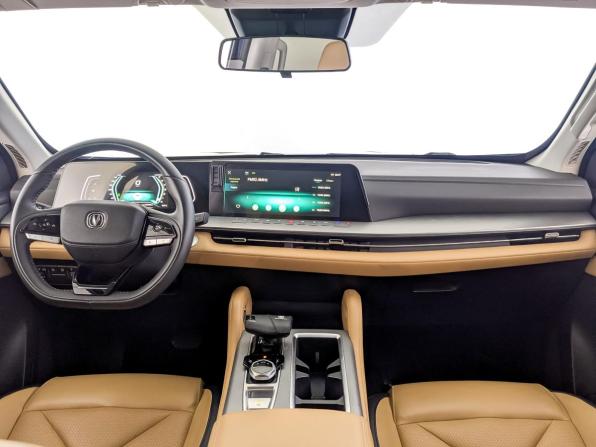 Changan Hunter Plus с пробегом 2024 года, цена 2 890 000 рублей, 35000 км, offers.body_type.unknown, Автокод Объявления