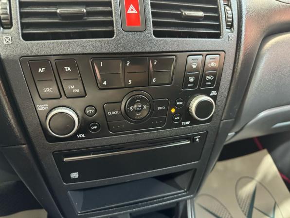 Nissan Almera II (N16) Рестайлинг с пробегом 2006 года, цена 470 000 рублей, 218920 км, хэтчбек, Автокод Объявления