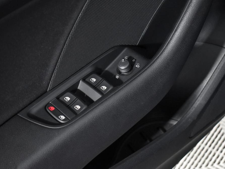 Audi A3 III (8V) Рестайлинг Санкт-Петербург  - изображение 10